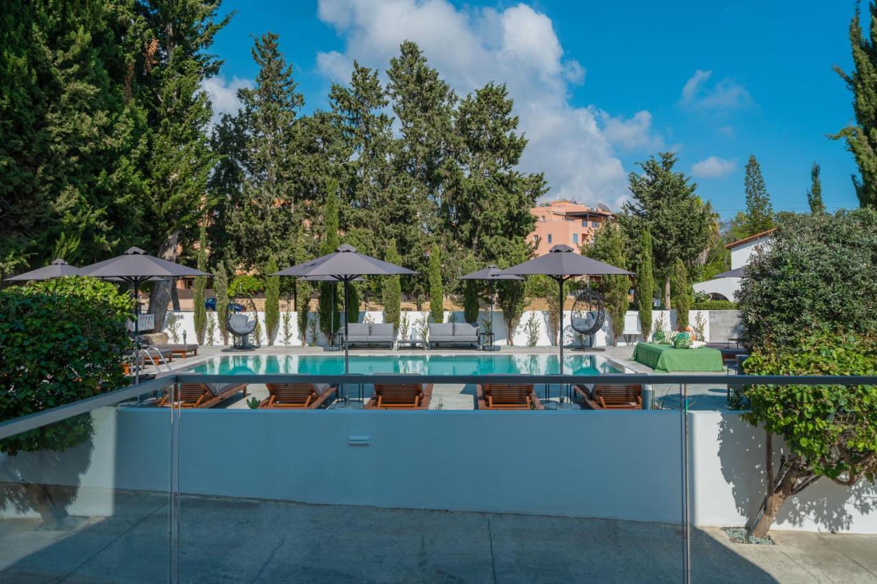 Silver Park Paphos Extérieur photo