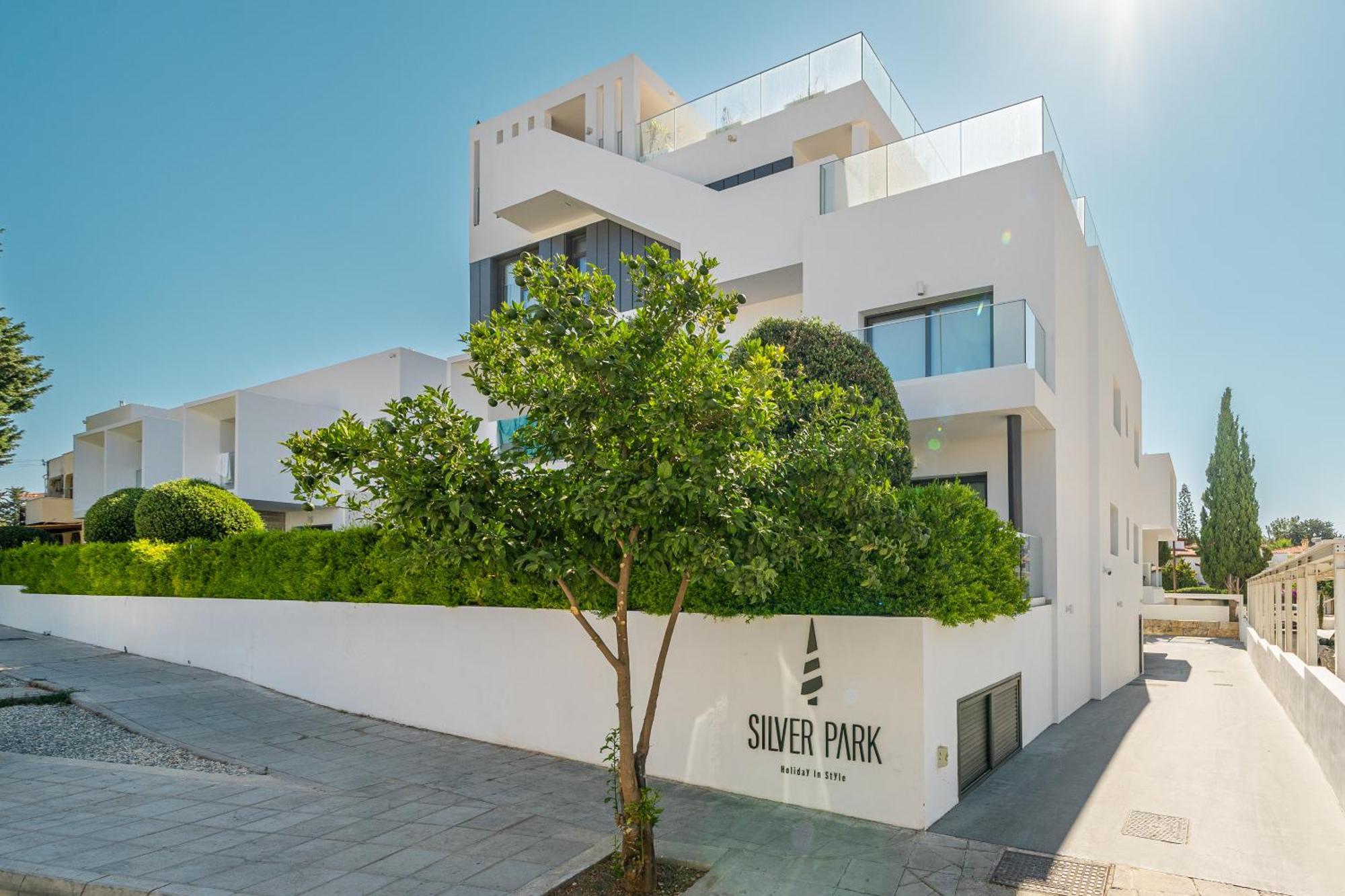 Silver Park Paphos Extérieur photo